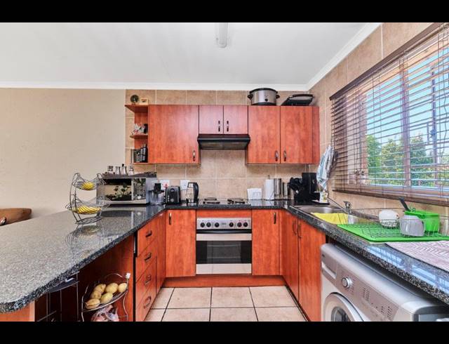 3 BEDROOM APARTMENT RENTED IN NORTH RIDING